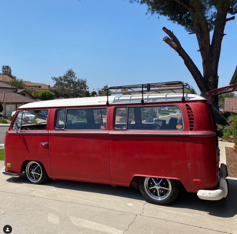 RED BUS