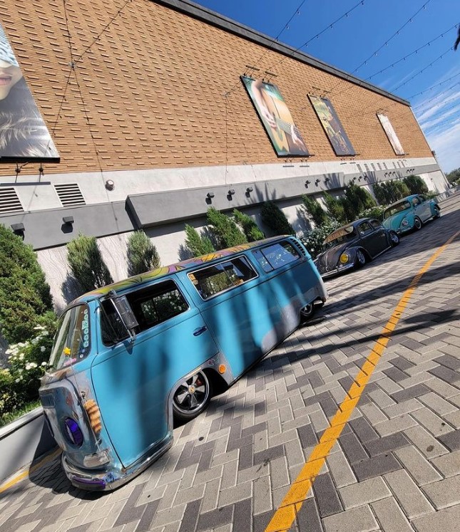 blue van